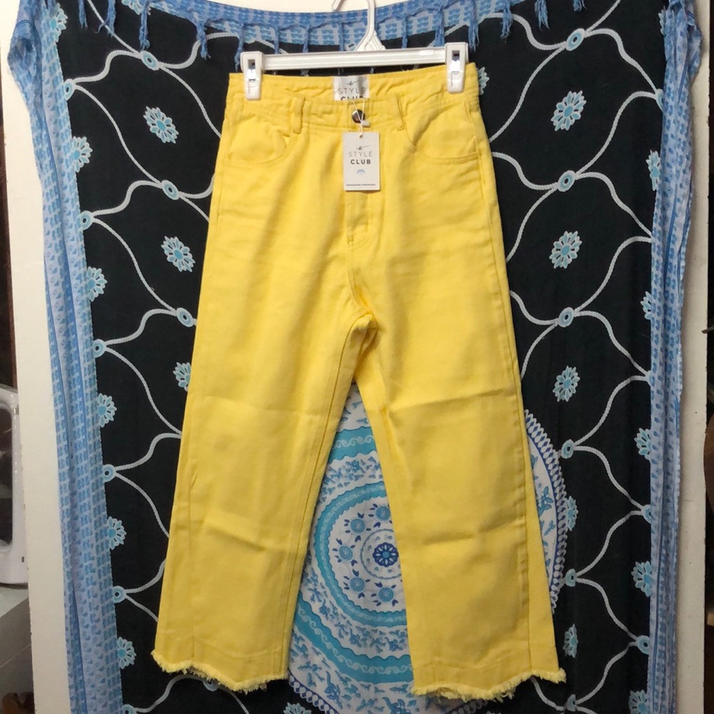 Cropped Yellow Jeans
